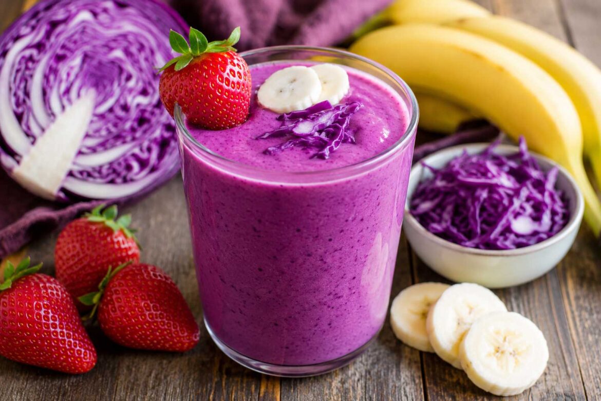 red cabbage strawberry banana smoothie recipe