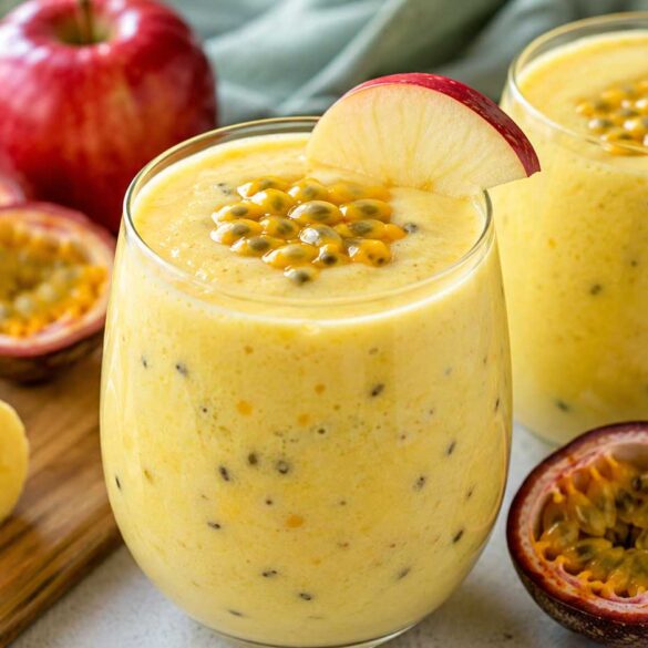 Passion fruit Apple Banana Smoothie recipe